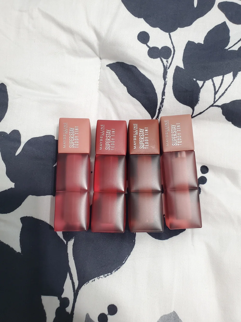 Maybelline SuperStay Teddytint Matte Lip Set - Deep Red and Berry Tones
